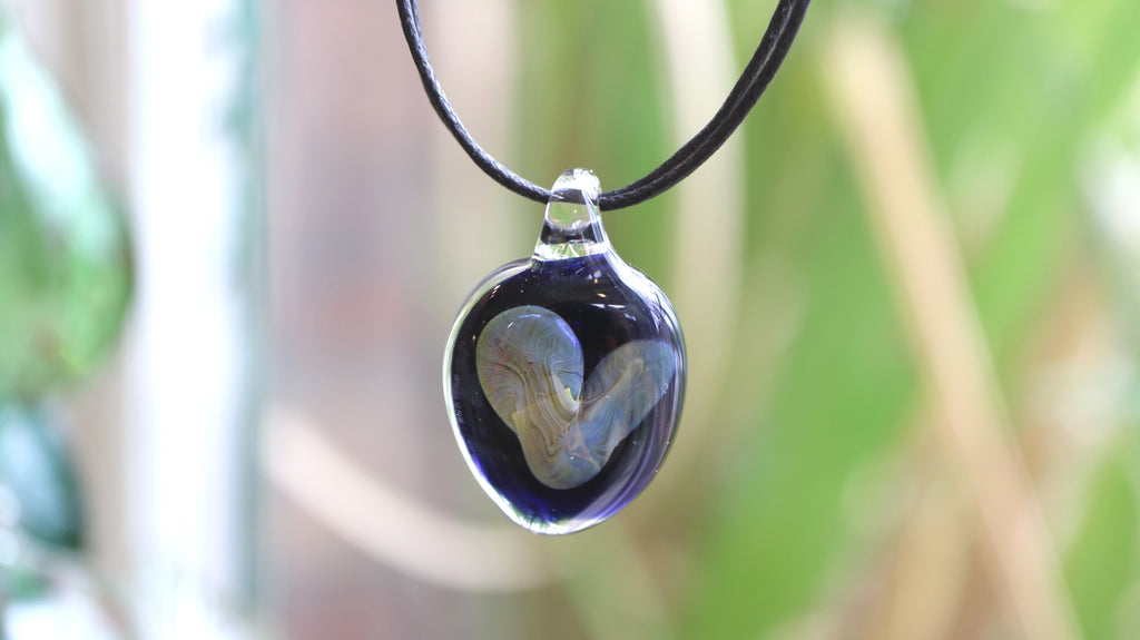 Glass Heart Pendant for Valentines Day's Gift?